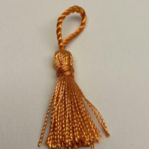 Kwastje / tassel oranje 40 mm. Met lus 65 mm