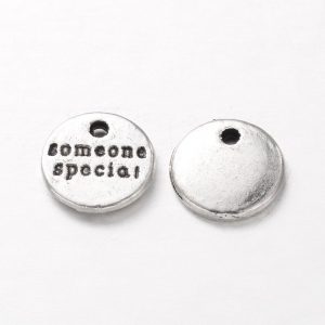 Bedel rond “someone special”. 10 mm. Zilverkleurig.