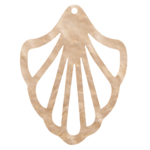 Hanger resin schelp 41 x 55 mm. Light semolina beige.