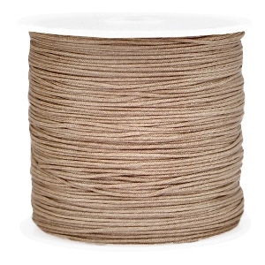 Macramé draad 0.8 mm dik. Light brown. Per meter