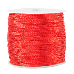 Macramé draad metallic 0.5 mm fiery red. 90 meter op rol.