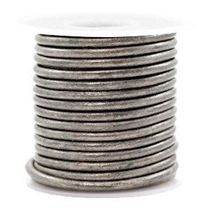 Rond leer 3 mm Vintage stormy silver grey metallic. Per 20 cm