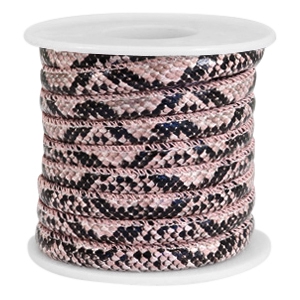 Gestikt imi leer 6 x 4 mm. Snake black pink. Per 20 cm